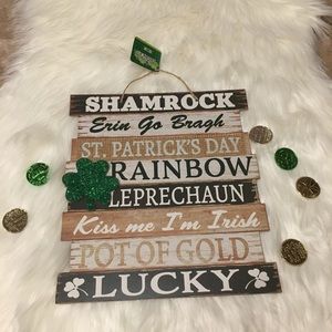 Rustic Farmhouse Happy St.Patrick’s Day Lucky Irish Hanging Sign